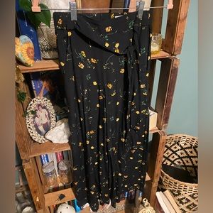 Aritzia (Wilfred) Floral Wide Leg Pants